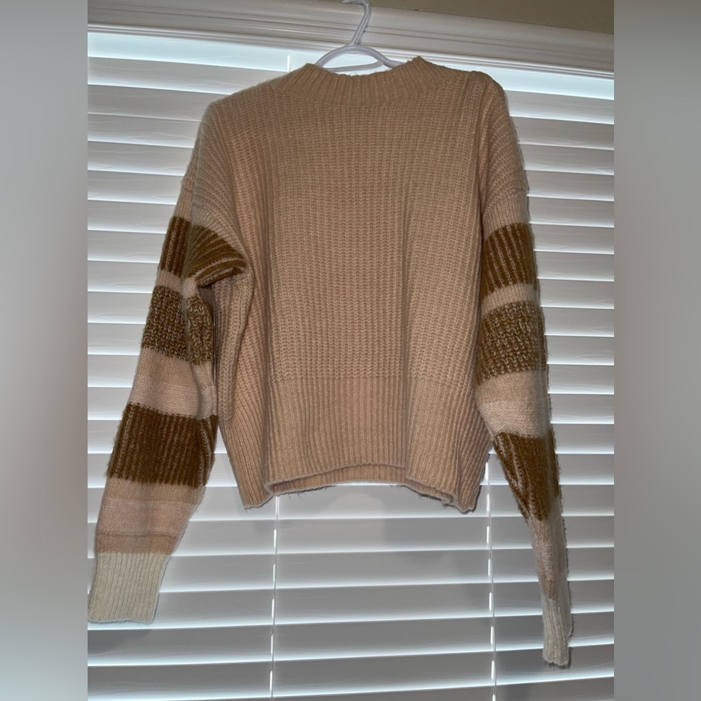 NWOT Topshop Sweater